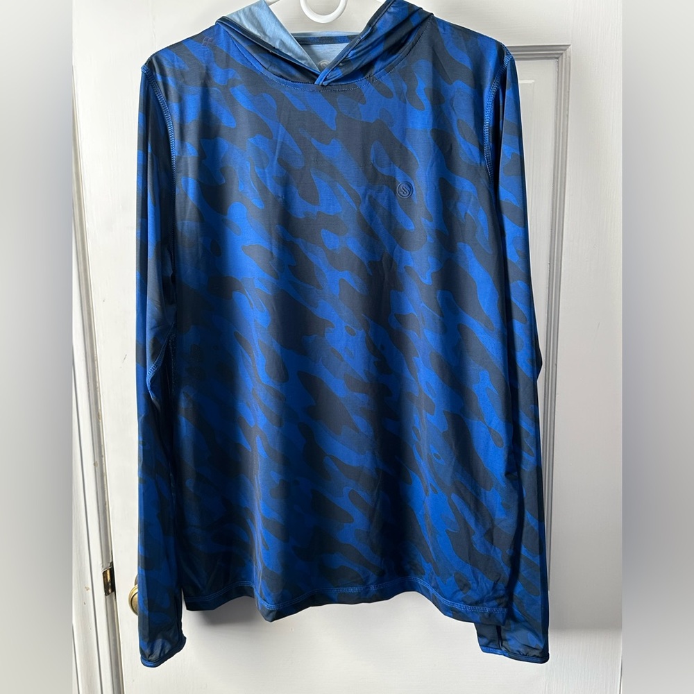 NWT Scales Blue Camo Long Sleeve Fishing Hoodie